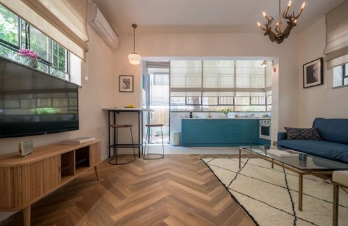 Old North Apartment | LUXURY SUITES APT BY HILTON BEACH