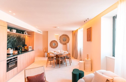 1st Arrondissement Apartment | Luxury T3 Planier - view of the Old Port