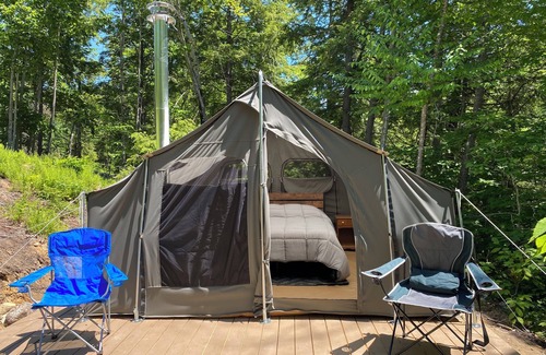 Wakefield RV Rental | Luxury Tent in New Hampshire-Tail-Tuckaway