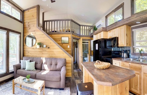 Mineola House | Luxury Tiny Home with Private Sand Beach Lake Access and Hot Tub