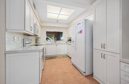 Palm Coast Condo | Luxury top floor beachfront view