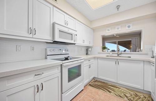 Palm Coast Condo | Luxury top floor beachfront view
