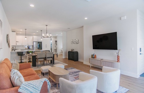 Town And Country Park Addition House | LUXURY TOWNHOME WITH 4-bedroom townhome in charming Austin CENTRALLY LOCATED.