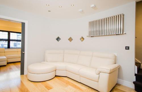 Dublin House | Luxury Townhouse