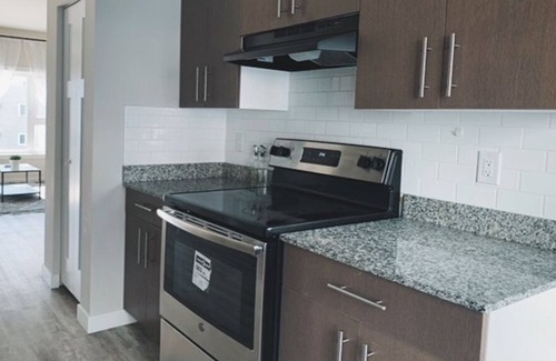 Fort Gary Condo | Luxury townhouse Privte entence Near U of M