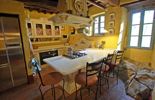 Civitella in Val di Chiana Villa | Luxury Tuscan Serviced Villa for 18