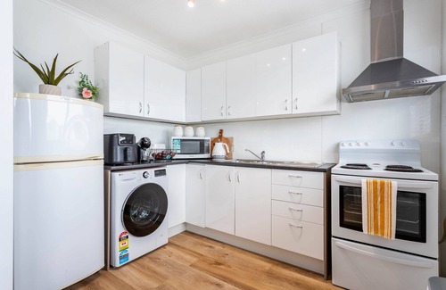 Trentham Apartment | Luxury Two-Bedroom Apartment in Upper Hutt, Central