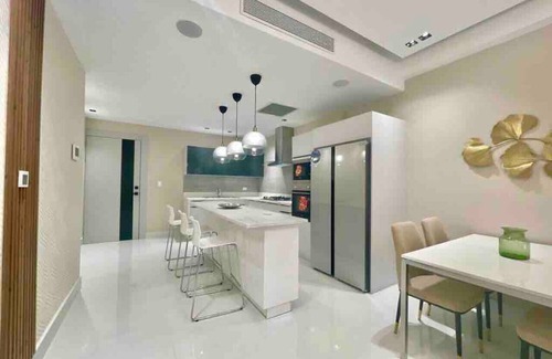Downtown Santo Domingo Condo | Luxury, Upscale City Center Condo, Amazing Social Areas, Jacuzzi, Great Views.