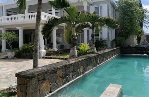 Pointe aux Canonniers Villa | Luxury Villa, Private Pool, 5minutes walk to the Beach