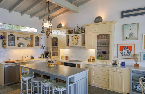 Kanapitsa Villa | Luxury Villa Alma in Skiathos. Steps to the beach., 10 min to Town.
