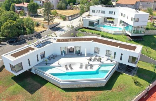 Zmijavci Villa | Luxury villa Azure in Imotski, wellness oasis