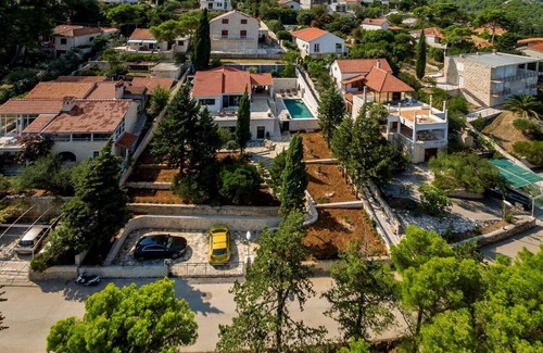 Splitska Villa | Luxury Villa Dream and Live with a heated pool by the sea on the island of Brac