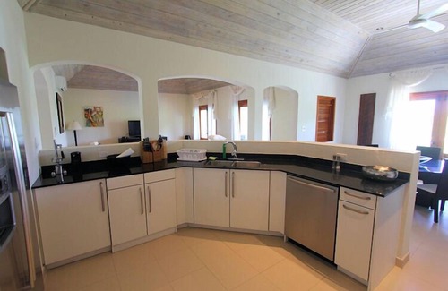 Freetown Villa | Luxury Villa In Exclusive Non-Such Bay Resort