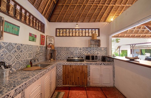 Dyanapura Villa | LUXURY Villa La plancha BEACH (200m to the Beach), Heart of Seminyak (300m)