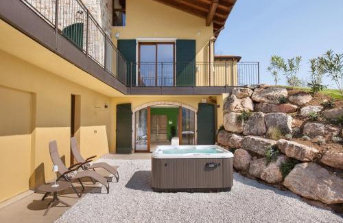 Marciaga Villa | Luxury Villa Monte Orione Garda