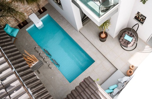 Preveza Villa | Luxury villa of 65 sq.m with shared pool.