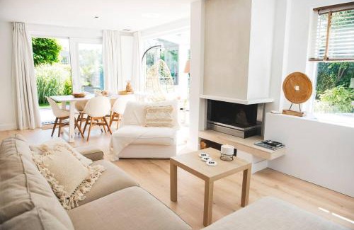 Vinkeveen Villa | Luxury villa on peaceful location. Boat optional
