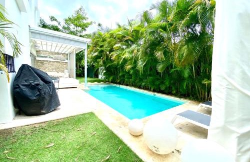 Punta Cana Villa | Luxury Villa Pool and BBQ in San Juan Lakes Los Colales RD