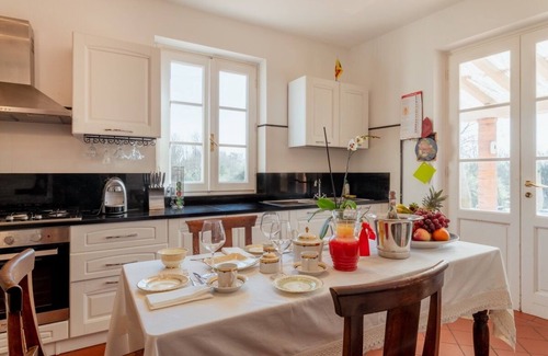 Lucca Villa | Luxury Villa Vittoria 4km from Lucca center.
