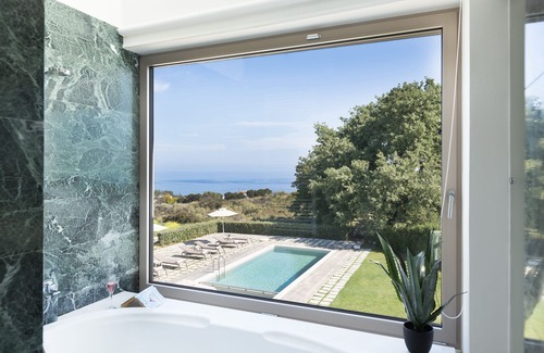 Tria Monastiria Villa | Luxury Villa w/ Heated Pool, Childrens fenced Area, 2 km to the Beach & the Town