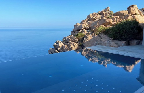 Costa Paradiso Villa | Luxury villa with stunning sea view and heated infinity pool in Costa Paradisor