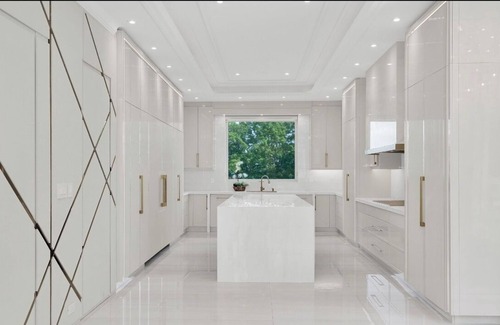 Burlington Villa | Luxury villa with beautiful views