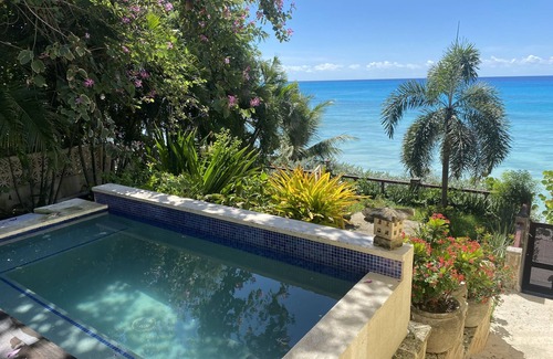 Enterprise House | Luxury villa with direct beach access on Freights Bay surf Beach Barbados