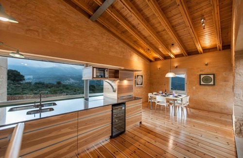 Apokoronas Villa | Luxury Villa with Heated Pool & Splendid Views