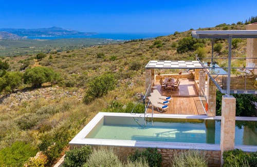 Apokoronas Villa | Luxury Villa with Heated Pool & Splendid Views