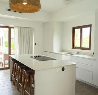Monterrico Villa | Luxury Villa with Jacuzzi