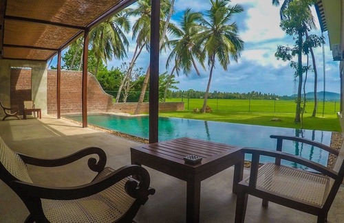 Yodakandiya House | Luxury Villa with an outdoor pool - BNB (10P)
