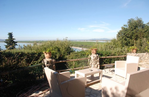 Ansedonia Villa | Luxury villa with swimming pool 500 meters from the sea.