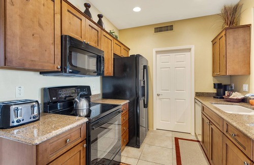 Rancho Vistoso Condo | Luxury Vistoso Resort Casita overlooking Nature Preserve-VIEWS! Heated pool, spa