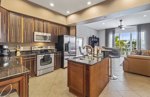 Clearwater Beach House | Luxury waterfront townhome, 5 min to beach, pool, fully stocked, & rooftop deck!