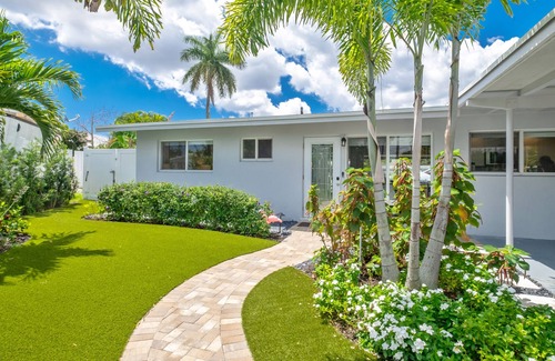 Lauderdale Isles House | Luxury Waterfront With Heated Pool Fort Lauderdale FL