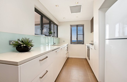 Darwin City Centre Apartment | Luxury waterfront apartment near Darwin
