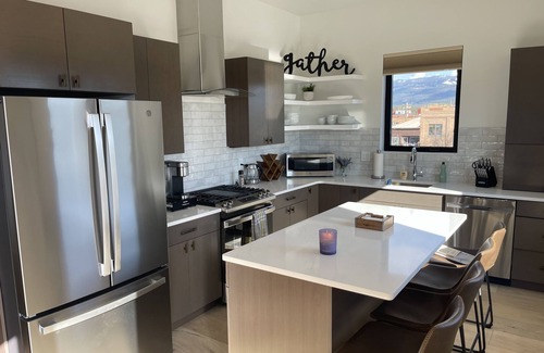 Whitefish Condo | Luxury Whitefish Penthouse w/Hot Tub on Central Ave