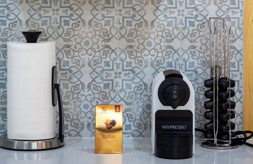 Azalea Park Cabin | Luxury Wooden Cabin in the Heart of Orlando Florida