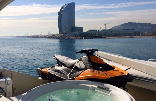 Barceloneta Boat Rental | Luxury Yacht in Barcelona Port Olimpic