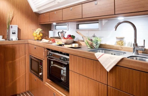 Mangalia Boat Rental | Luxury yacht, swimming platform, beach and delphins