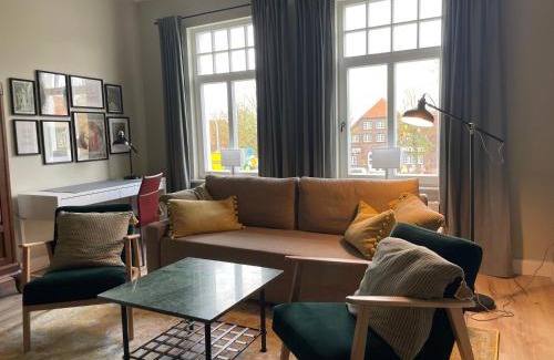 Neuenburg Apartment | Luxus Lindenhof Apartments -Ferienwohnungen in Friesland an der Nordsee am Naturschutzgebiet Urwald