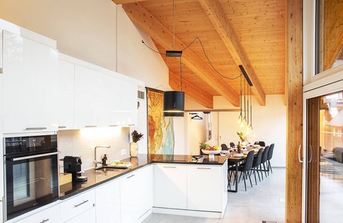 Wollbach Apartment | Luxus Loftboxspringbettheimkinonähech