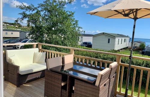 Lydstep House | Lydstep Beach BayView 3-Bedroom Holiday Home