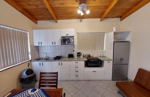 Vineta Apartment | Lyn's Self Catering