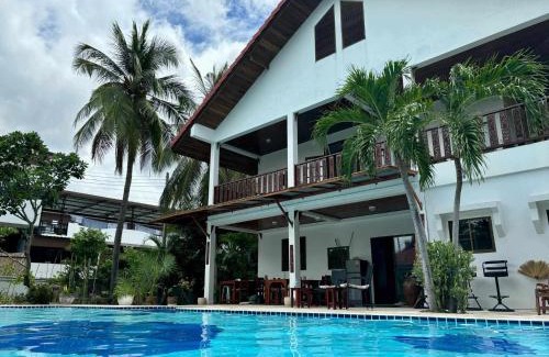 Sam Roi Yot Bed & Breakfast | Lyndale Lodge
