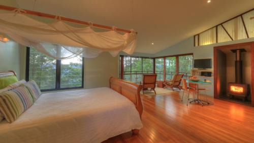 Wootha Villa | Lyola Pavilions in the Forest