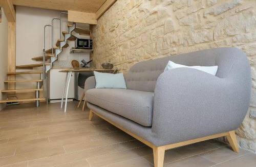 Part Dieu - Bir Hakeim Apartment | Lyonnais charm Atypical duplex near Part-Dieu station