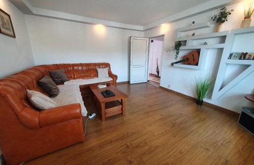 Curtea De Arges Apartment | Mândra Apartaments