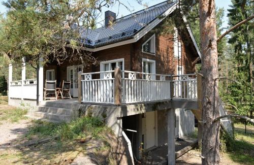 Loviisa Villa | Mäntykallio