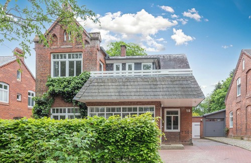 Zentrum Apartment | Mönkevilla vacation apartment in Husum for up to 4 people